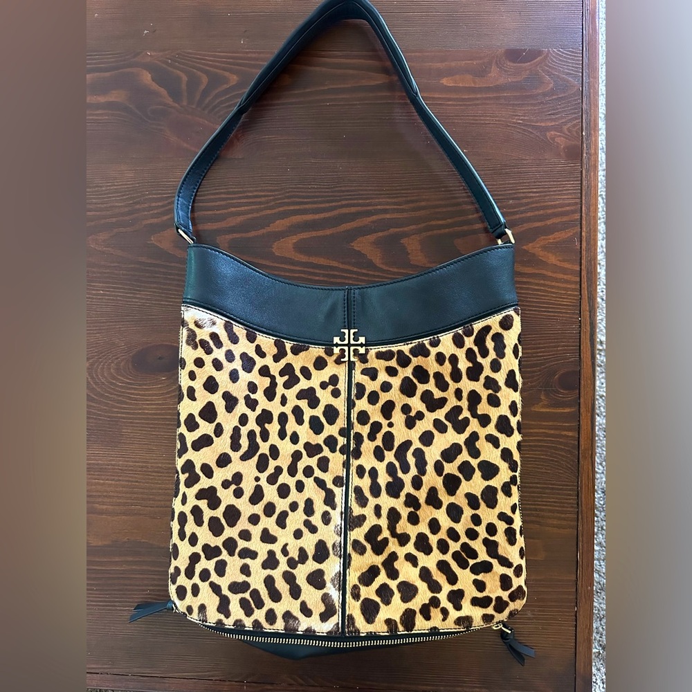 Tory Burch Leopard Print Shoulder Bag w/ dust bag